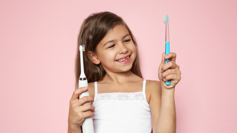 можно ли детям электрическую зубную щетку
