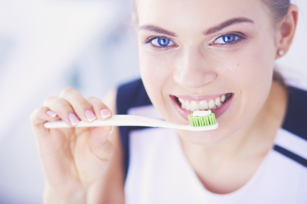 Как вреден фтор в зубной пасте польза