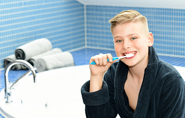 Как сохранить зубы подростка здоровыми